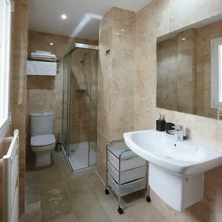 El Duque Apartment Granada